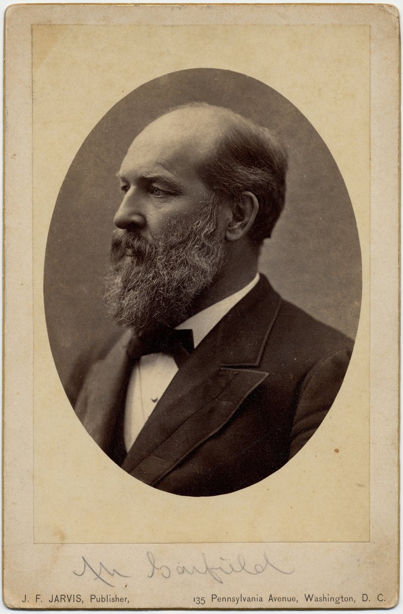 James Abram Garfield (1831-1881), 20º presidente dos Estados Unidos da América, foto de JF Jarvis, Washington DC (foto do albume) de American Photographer