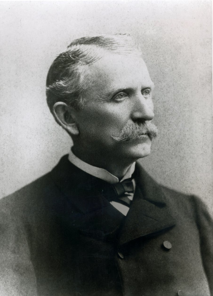 James B. Hume, chefe de detectives da Wells Fargo (foto a p/b) de American Photographer