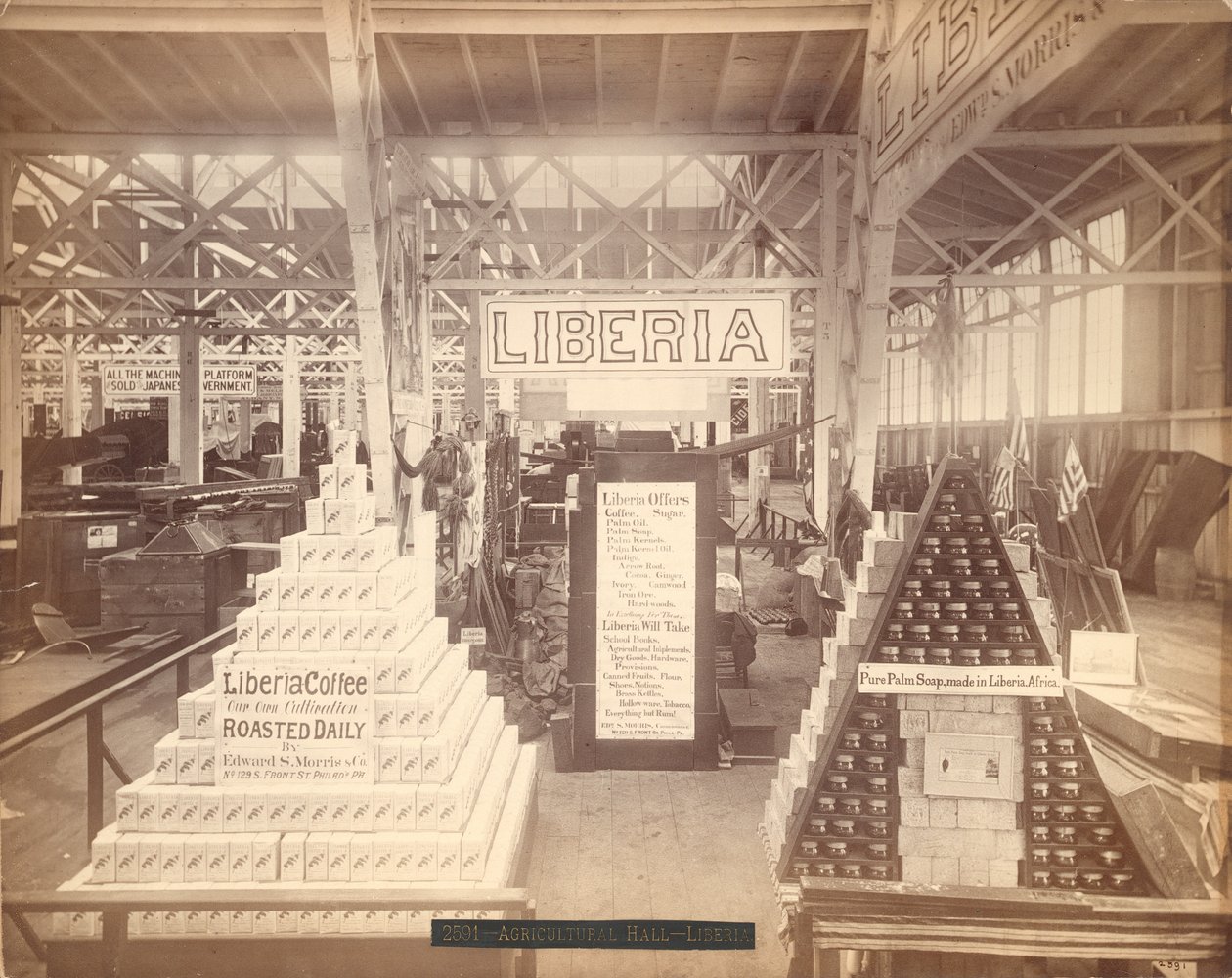 Exposição de sabão e café na Libéria, Salão Agrícola, Exposição do Centenário da Filadélfia, 1876 (impressão de albume) de American Photographer