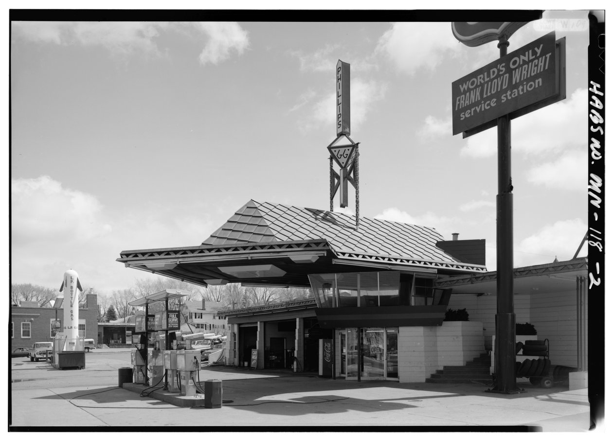 Estação de Serviço da Lindholm Oil Company, Cloquet, Minnesota (foto a p/b) de American Photographer