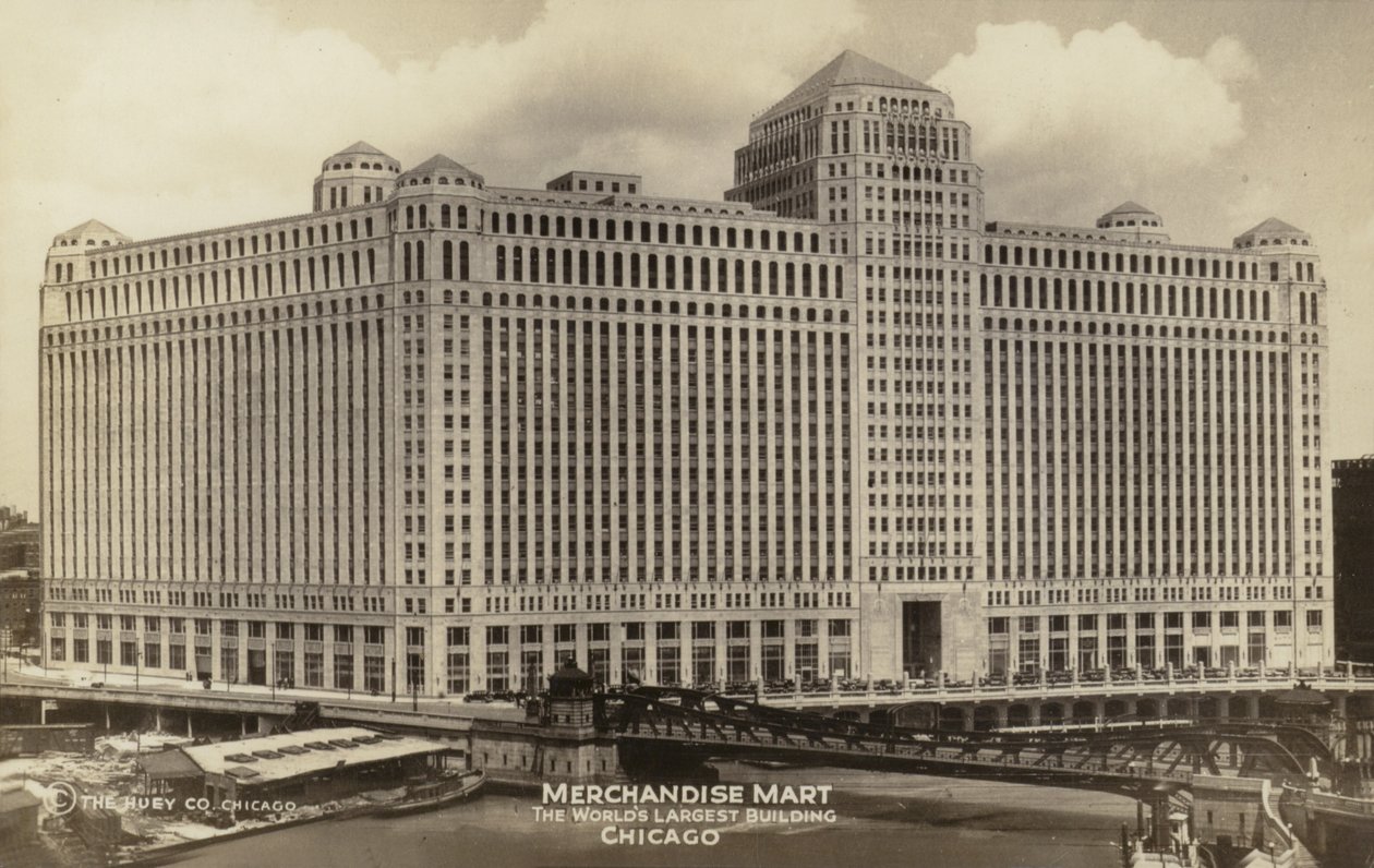 Merchandise Mart, o maior edifício do mundo, Chicago, Illinois, EUA (fotografia a preto e branco) de American Photographer
