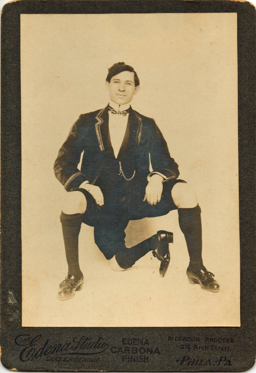 Retrato de Francisco Lentini (1881 -1966), o homem de três pernas de American Photographer