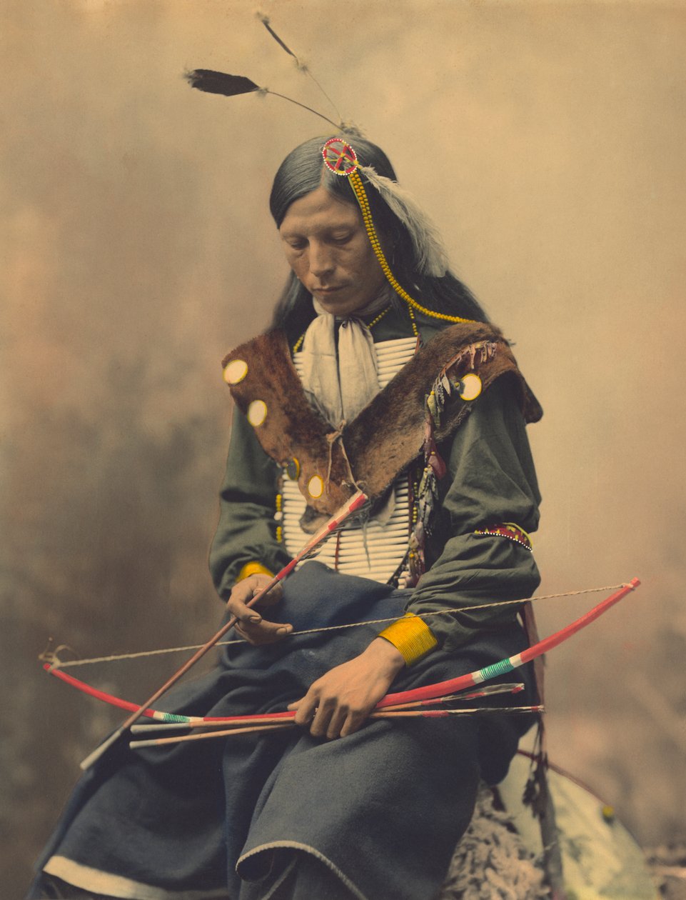 Retrato do Colar de Oglala Sioux do Chefe do Conselho de Ossos de American Photographer