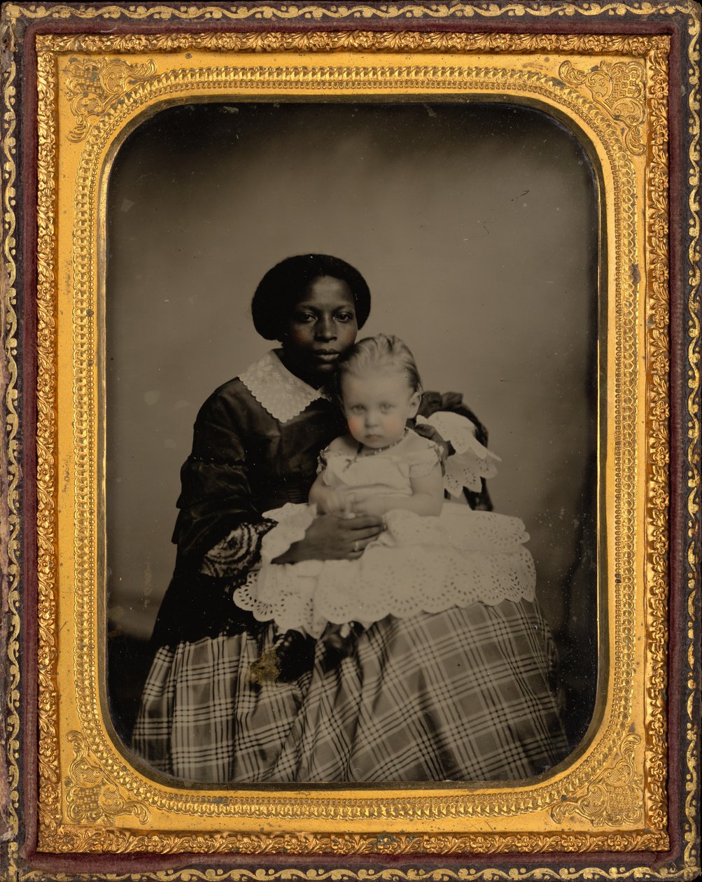 Retrato de mulher e criança,c. 1860 (foto) de American Photographer