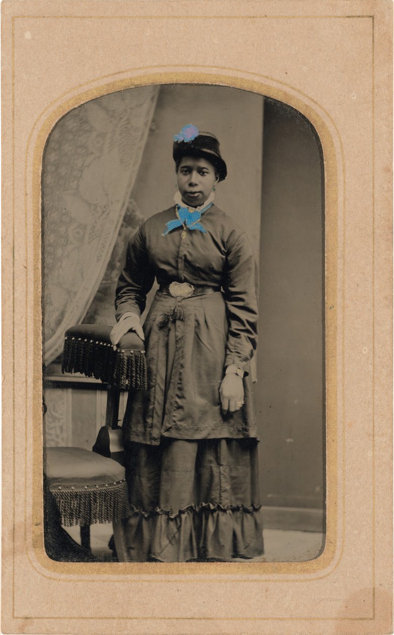 Retrato de uma mulher,c. 1880s (foto) de American Photographer