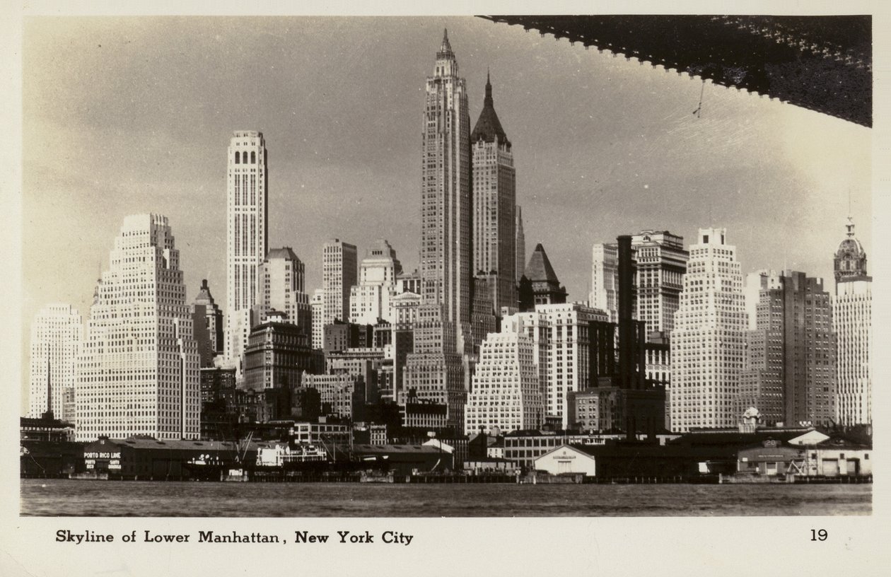 Horizonte de Lower Manhattan, Nova Iorque, EUA (fotografia a preto e branco) de American Photographer
