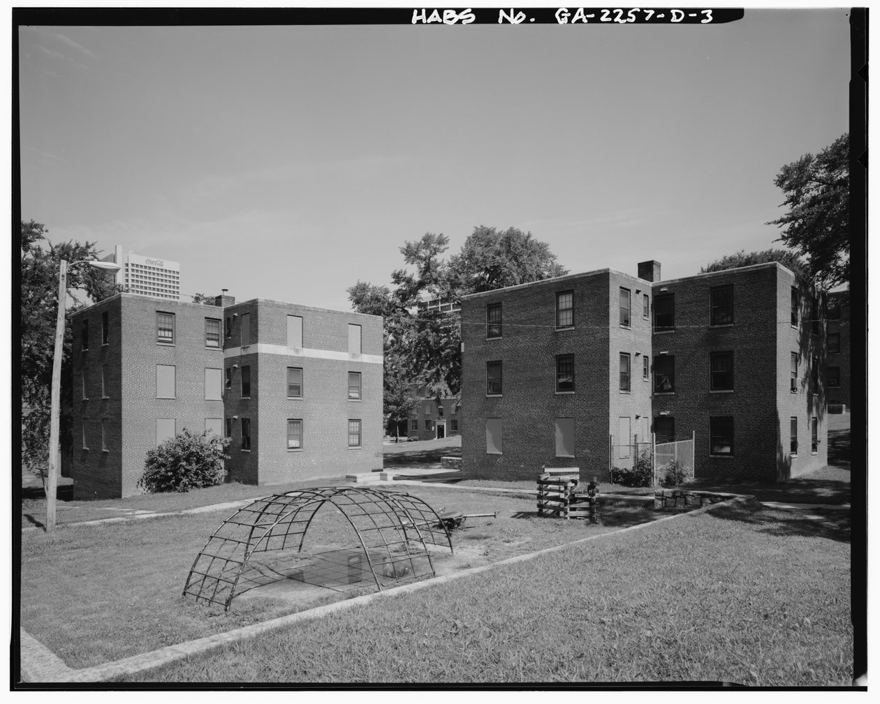 Techwood Homes, Edifício nº 2, 569-573 Techwood Drive, Atlanta, Condado de Fulton, GA (foto a p-b) de American Photographer