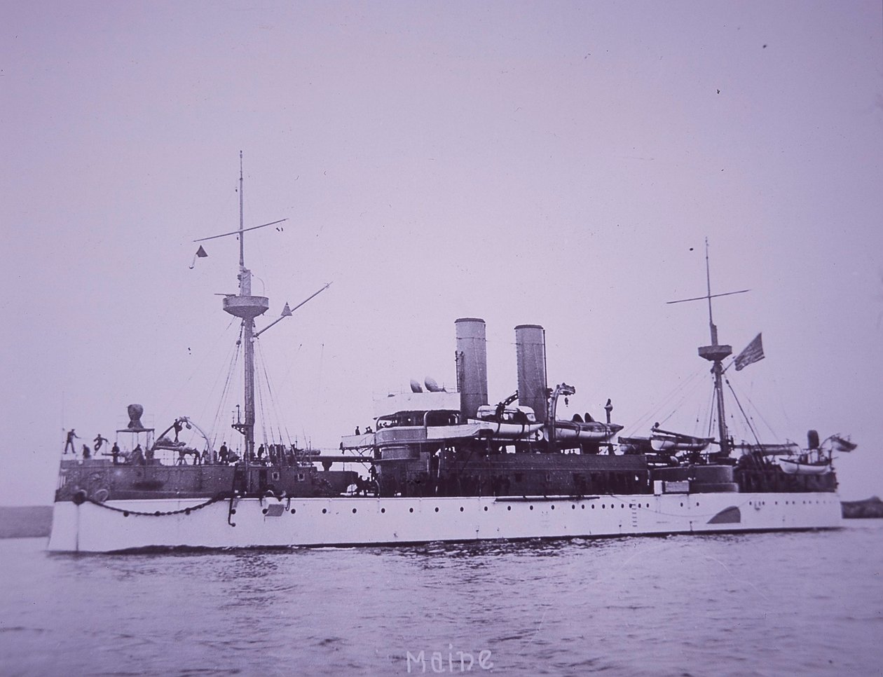 USS Maine, mais tarde afundado no porto de Havana de American Photographer