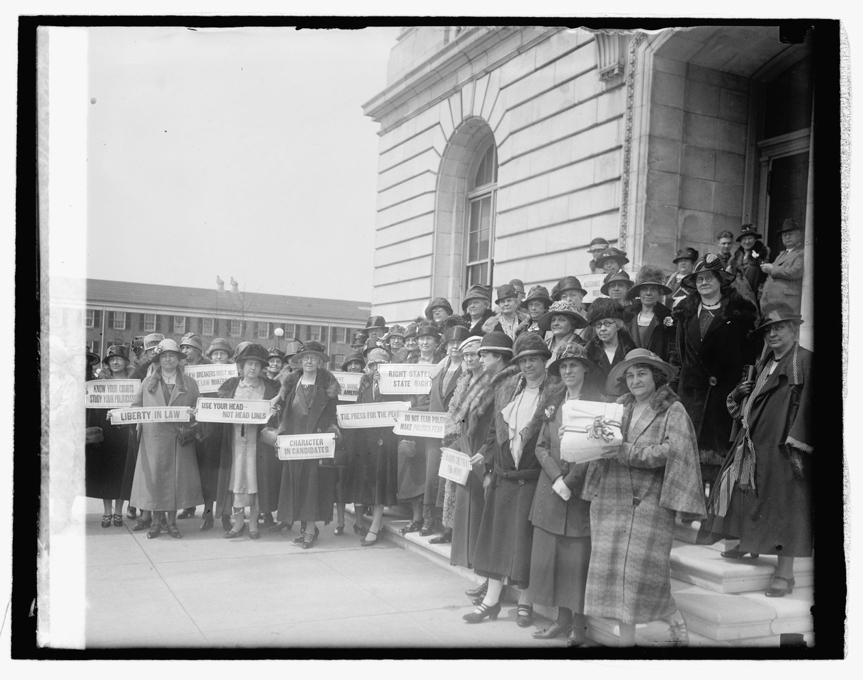 Mulheres de Nova Jersey no Capitólio para audiência de proibição de American Photographer