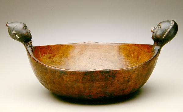 Bowl, c.1800 (madeira e latão) de American School