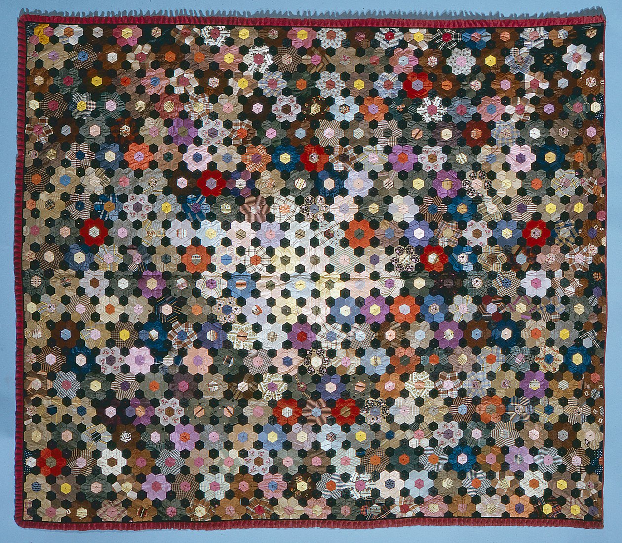 Colcha de quebra-cabeça de flor óptica, 1854 (seda) de American School