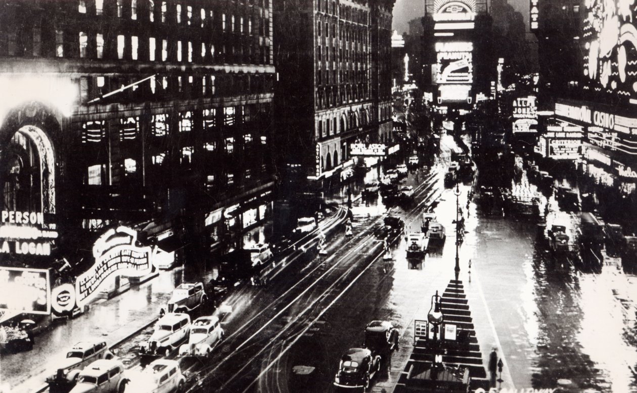 Times Square à noite, Nova York, c.1930 (depois de uma foto) de American School