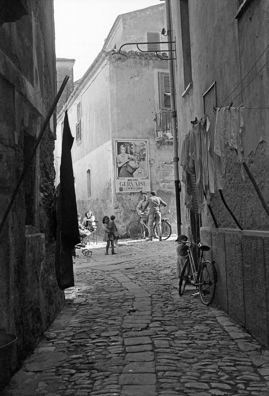 CROTONE ALLEY de Ando Gilardi