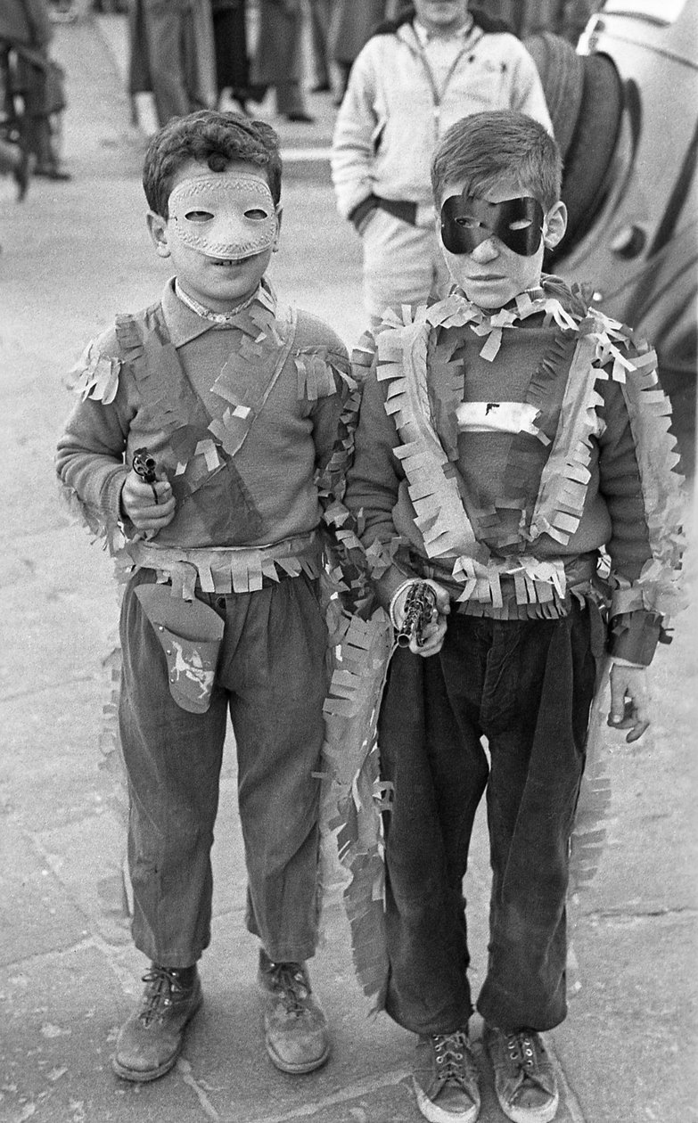 FAR WEST CROTONESE, Crotone de Ando Gilardi