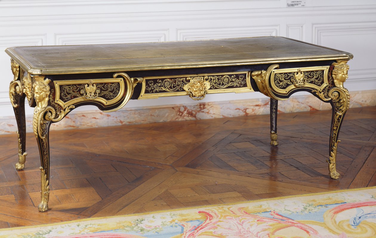 Mesa plana (madeira dourada e bronze) de Andre Charles Boulle