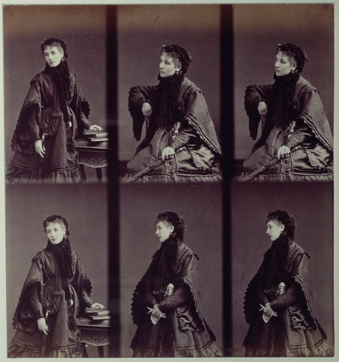 Retrato de Sarah Bernhardt (1844-1923) em traje de cidade de Andre Adolphe Eugene Disderi