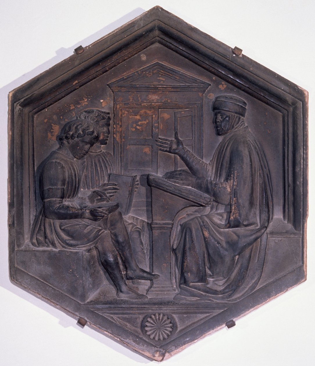 Gramática, azulejo decorativo hexagonal de uma série retratando as Sete Artes Liberais, possivelmente baseado em desenhos de Giotto (c.1266-1337) c.1334-48 (mármore) de Andrea Pisano