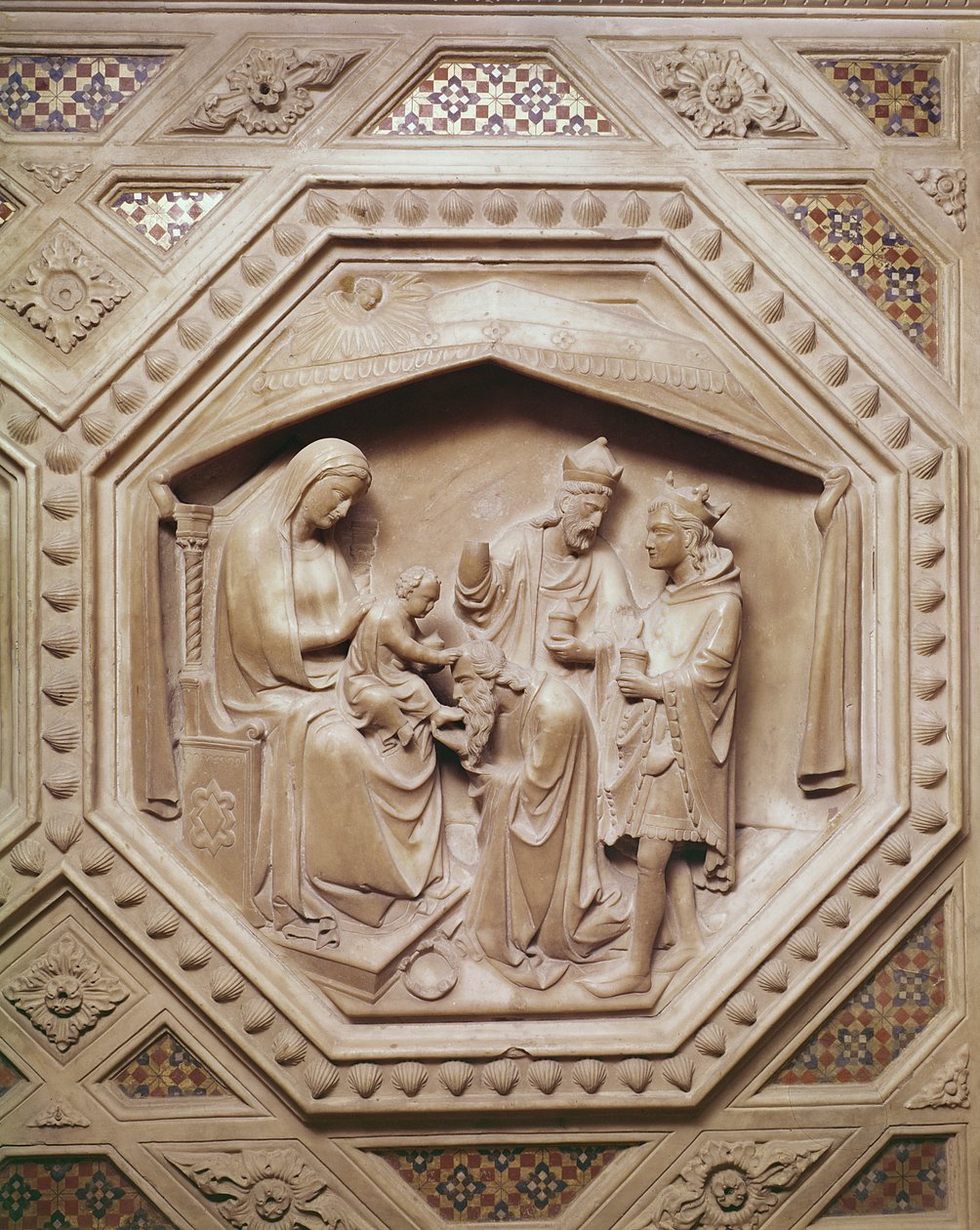 A Adoração dos Magos, detalhe da base do Tabernáculo, 1349-59 (mármore) de Andrea di Cione Orcagna
