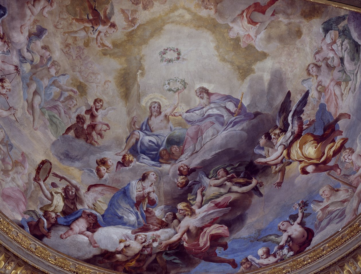 Coroação de Virgem, afresco pintado em 1699 por Andrea Lanzani (1641-1712) do coro do Santuário de Incoronata, Lodi. Itália de Andrea Lanzani