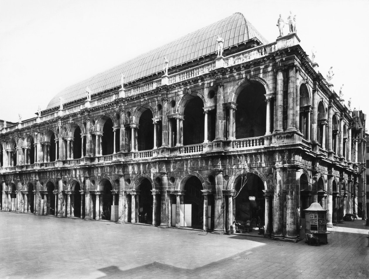 Fachada da Basílica Palladiana, construída entre 1549 e 1614 de Andrea Palladio