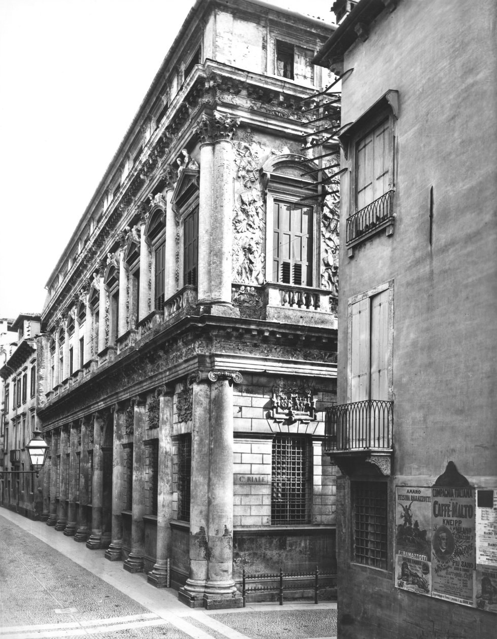 Palazzo Porto-Barbarano, construído c.1570-75 de Andrea Palladio