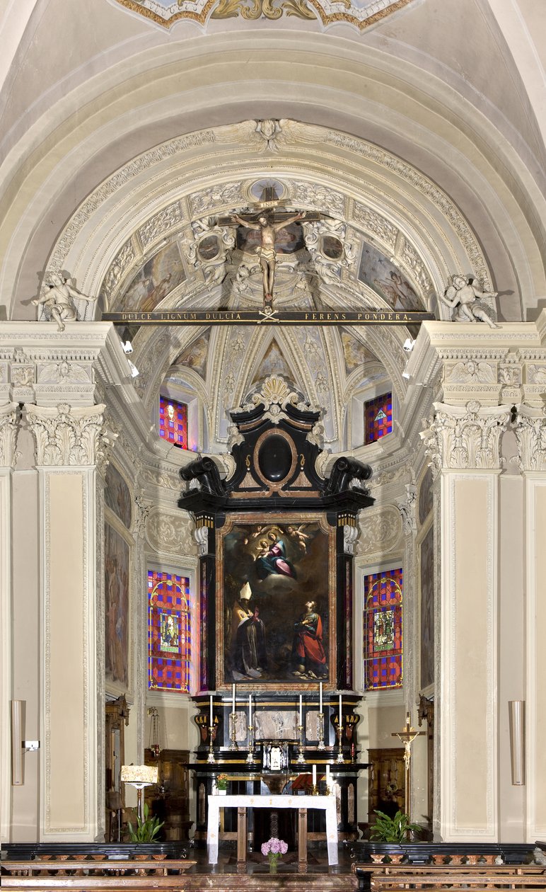 Vista do presbítero, Igreja de Santi Nazaro e Celso, Brienno, Como, Lombardia, Itália (foto) de Andrea de Passeri