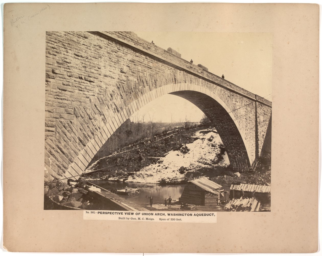 No. 302. Vista em perspectiva do arco da união, aqueduto de Washington, c.1861-1865 (foto do sepia) de Andrew Joseph Russell
