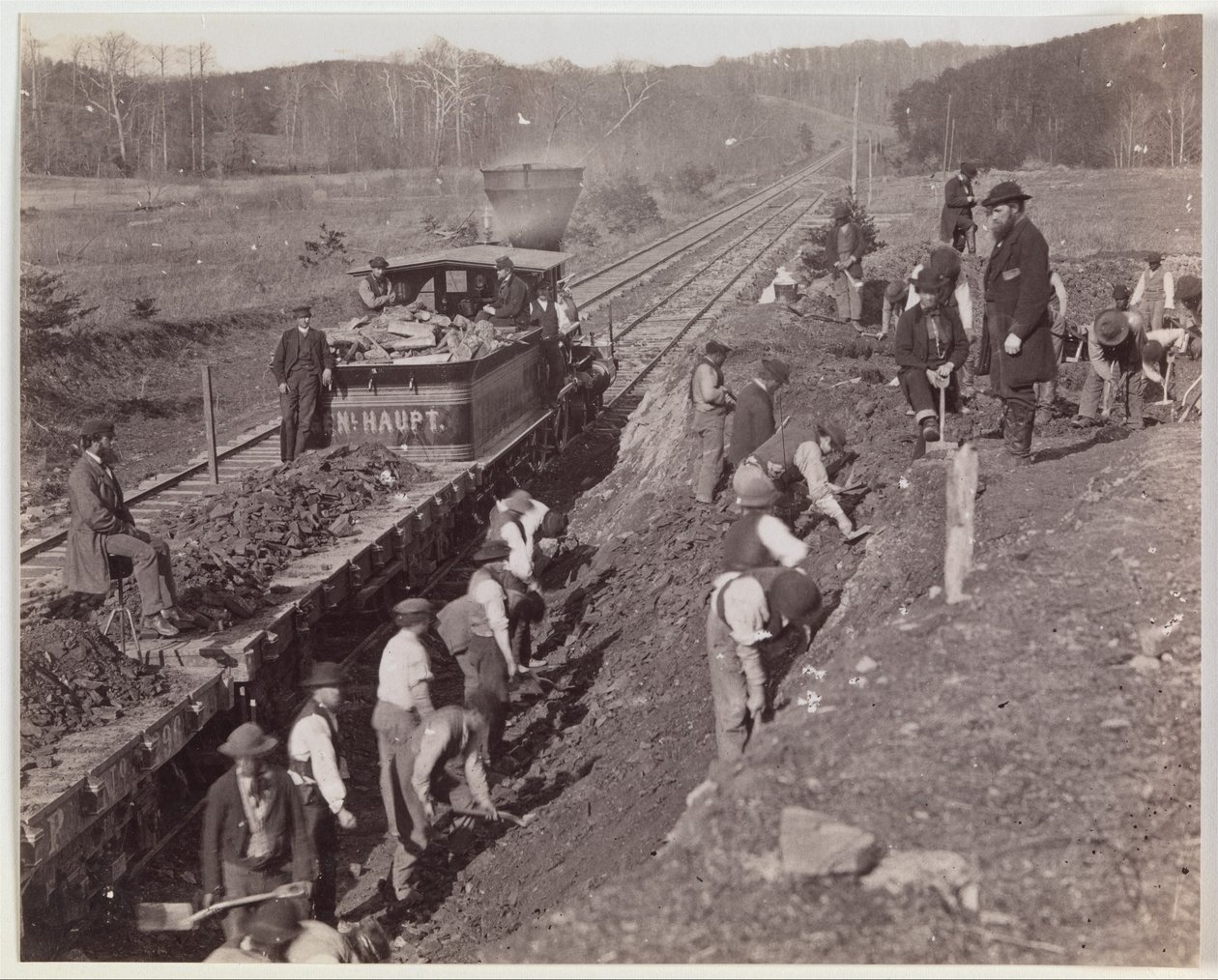 Escavação para o "Y" na estação de Devereaux, Orange & Alexandria Railroad de Andrew Joseph Russell