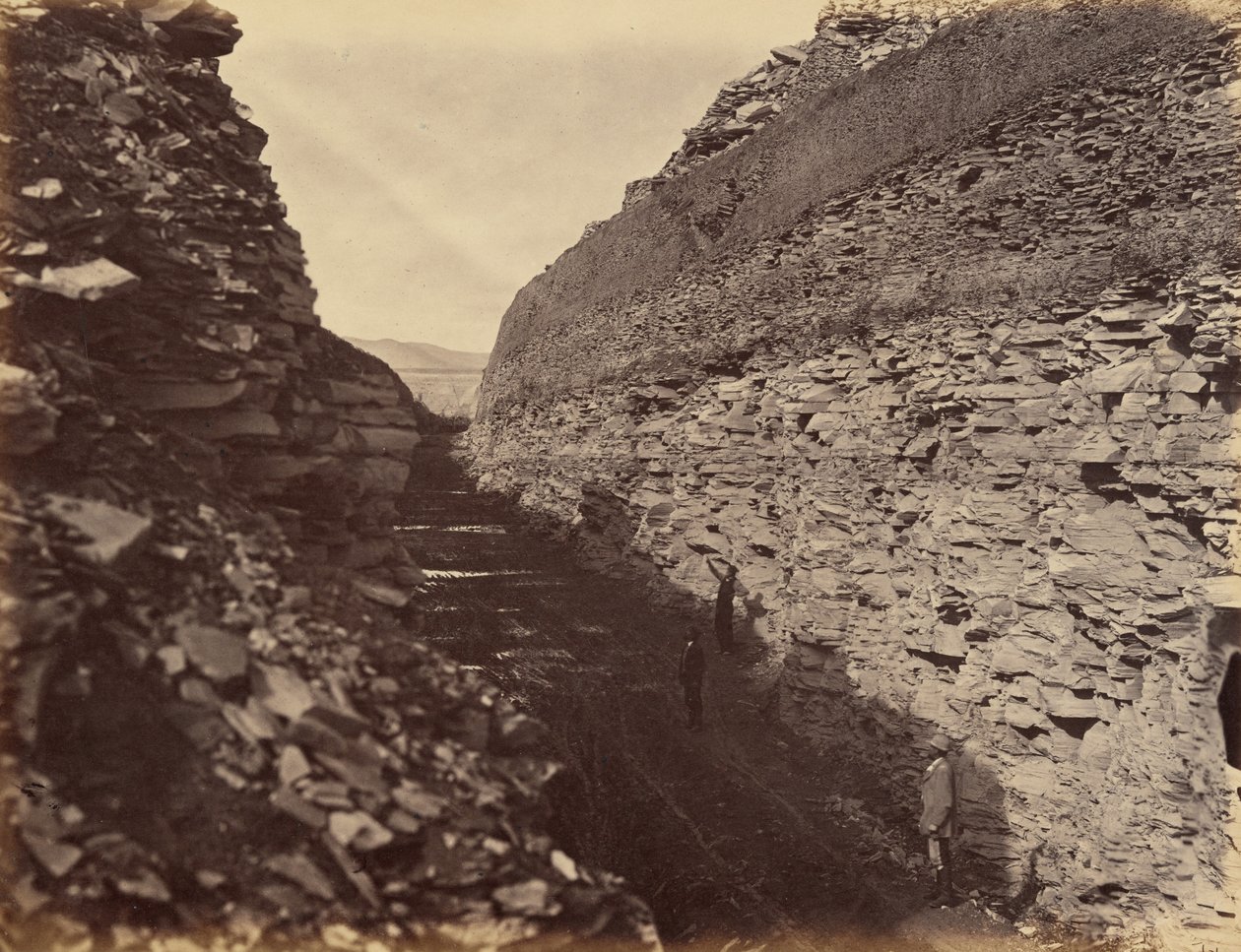 Placa 22. Corte da Pedra Ardente, 1869 (foto) de Andrew Joseph Russell