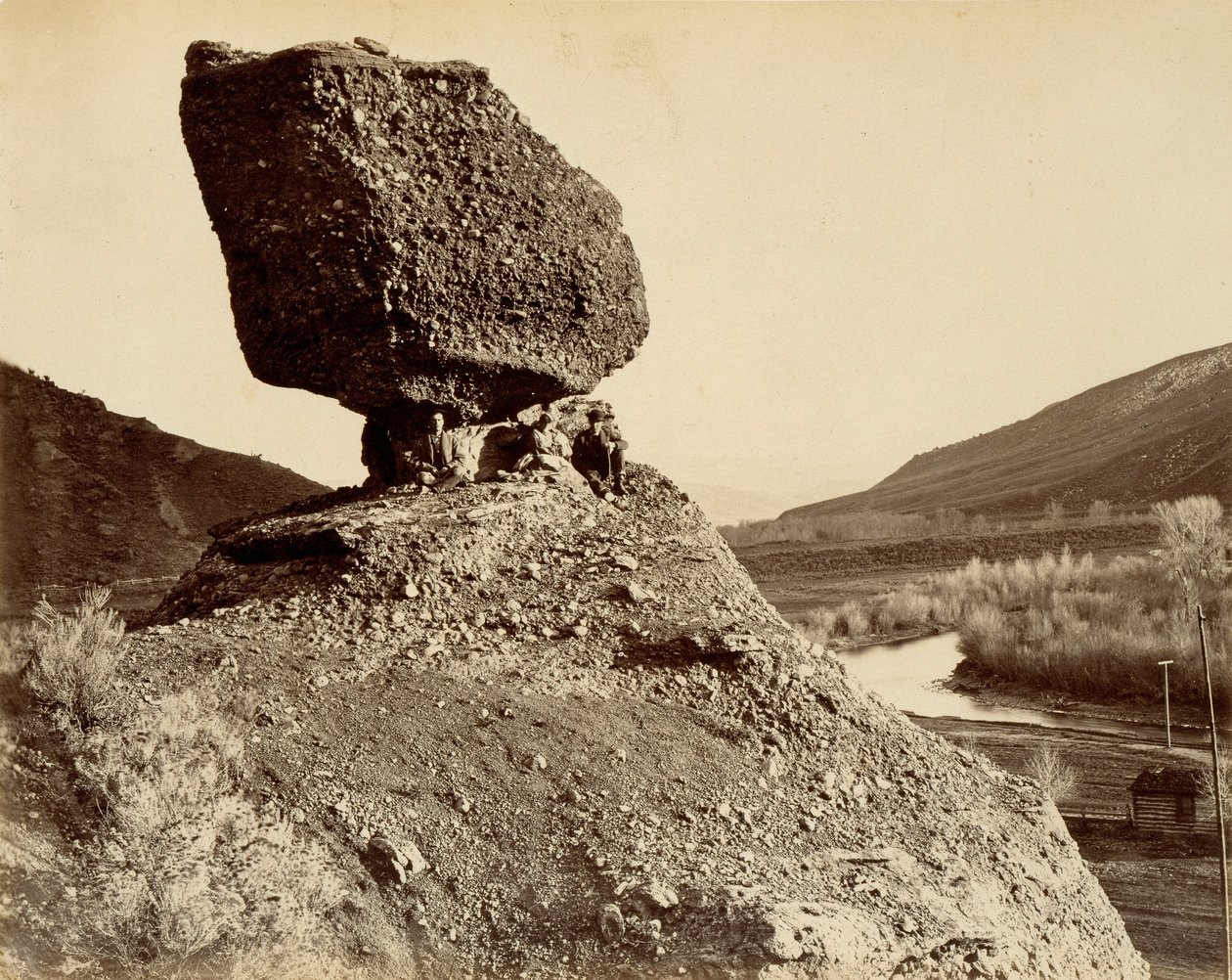Sphinx of the Valley, de The Great West Illustrated in a Series of Photographic Views across the Continent taken along the line of the Union Pacific Railroad West from Omaha, Nebraska by A.J. Russell, Volume I de Andrew Joseph Russell