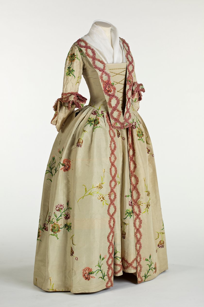 Vestido e anágua em seda Spitalfields marfim ou bege, c.1740-60 (seda) de Anna Maria Garthwaite