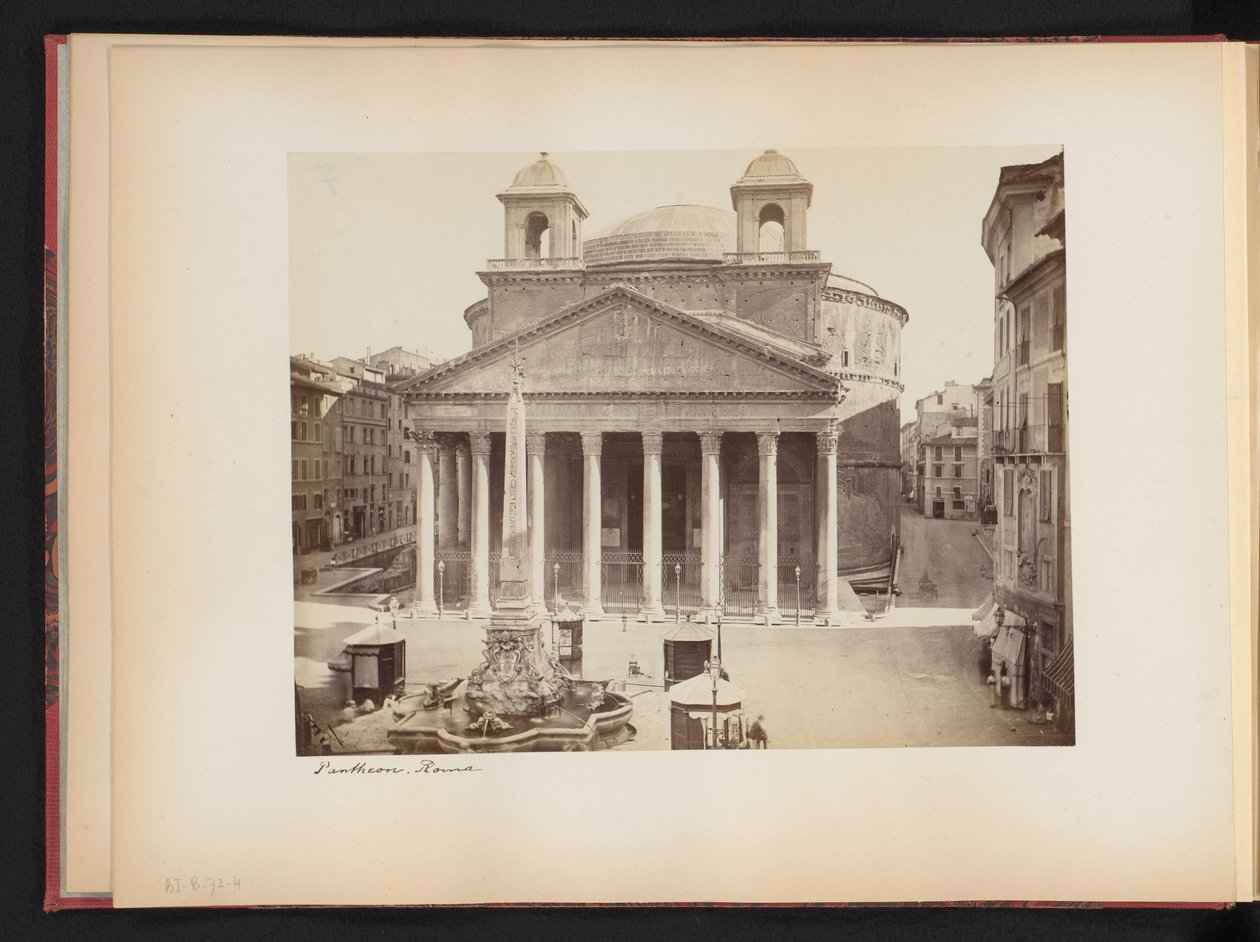 Vista do Panteão em Roma, Itália Panteão. Roma (título no objeto) de Anonymous