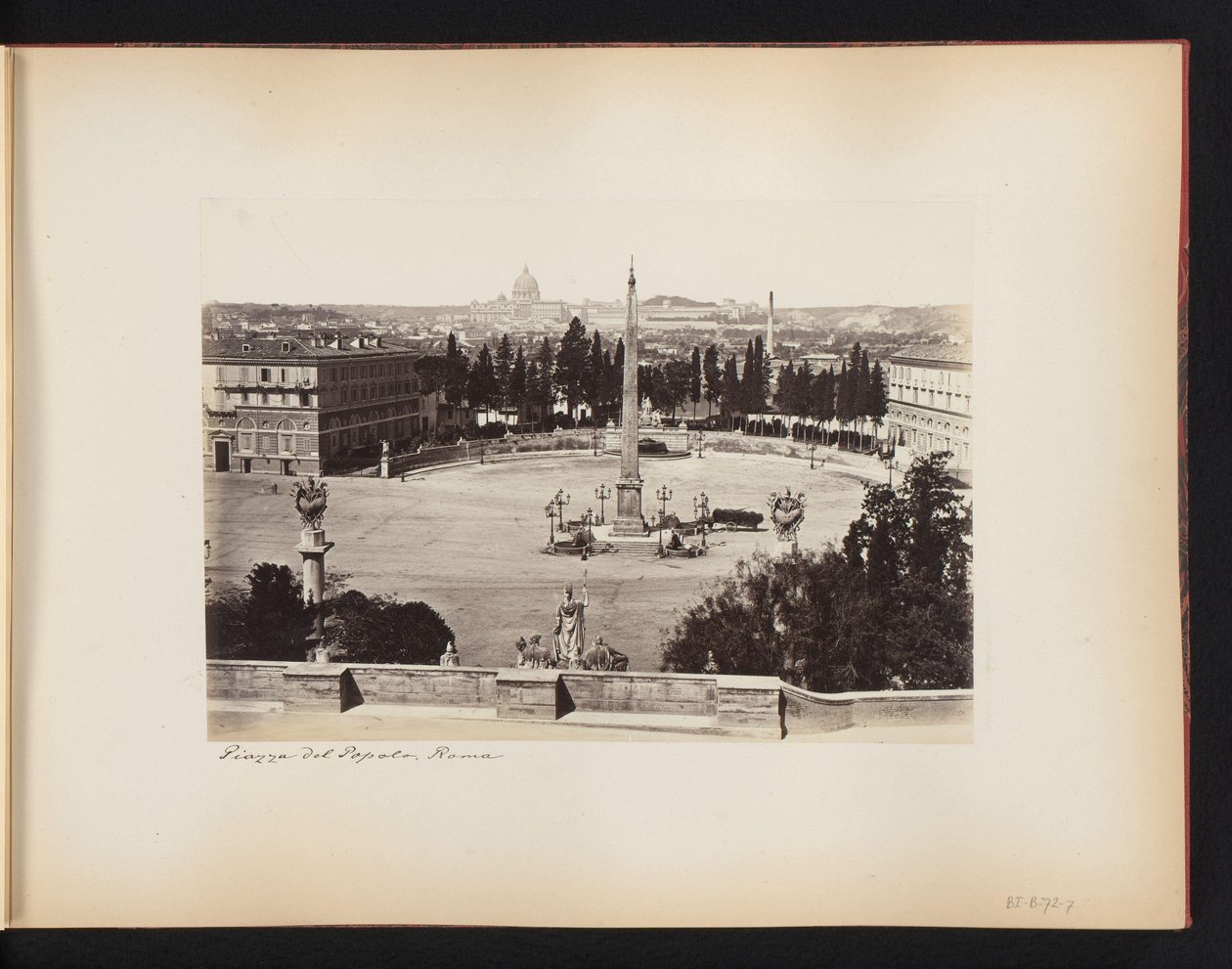 Piazza del Popolo em Roma, com a Basílica de São Pedro como pano de fundo, Itália
Piazza del Popolo. Roma (título sobre o objecto) de Anonymous