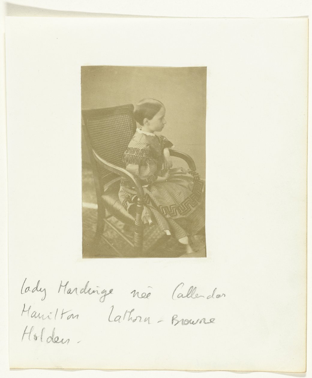 Retrato de uma rapariga identificada como Lady Hardinge née Callender Hamilton Lathorn-Browne Holden de Anonymous