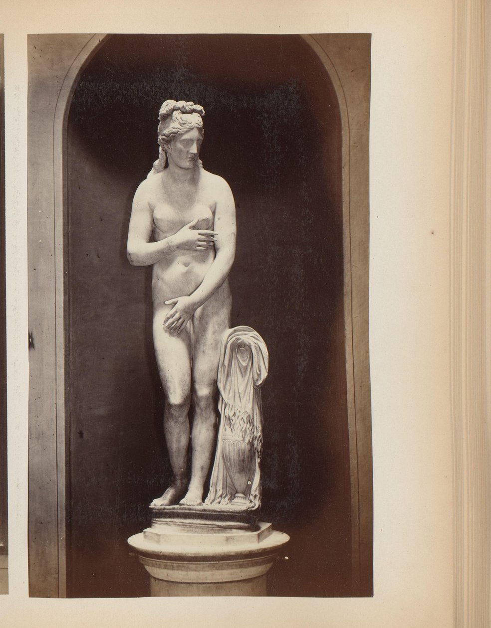 Escultura de Vénus nos Museus Capitolinos em Roma, Itália de Anonymous
