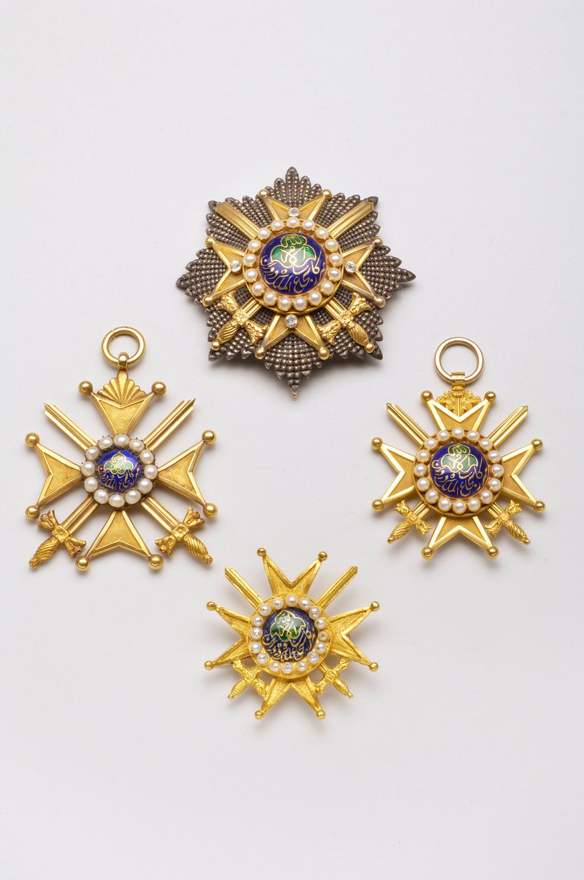 Afeganistão - Ordem do Império Durrani : placa de 1ª classe, 2º terço do século XIX - crachá de 1ª classe, 2º terço do século XIX - crachá de 1ª classe, 2º terço do século XIX - insígnia de peito de 2ª classe, 2º terço do século XIX de Anonymous Anonymous