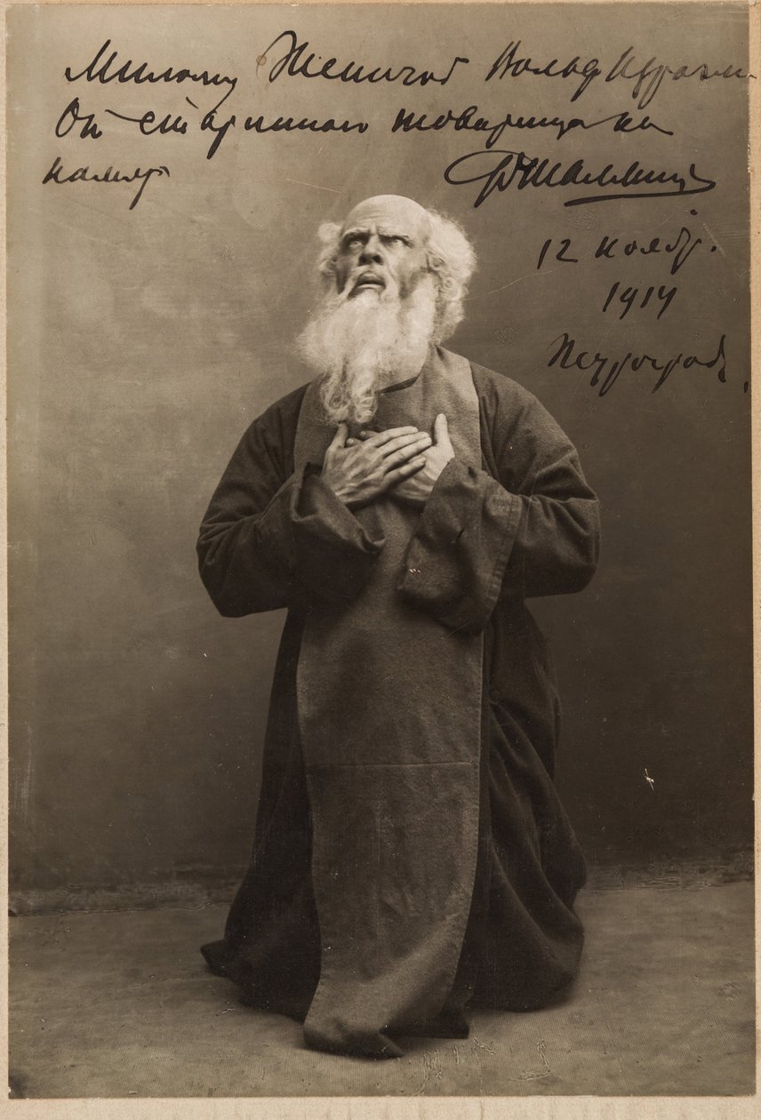 Fedor Chaliapine - Feodor Ivanovich Chaliapin (1873-1938) na ópera Rogneda de Alexander Serov, Anónimo . Fotografia, c. 1914. Coleção Particular de Anonymous Anonymous