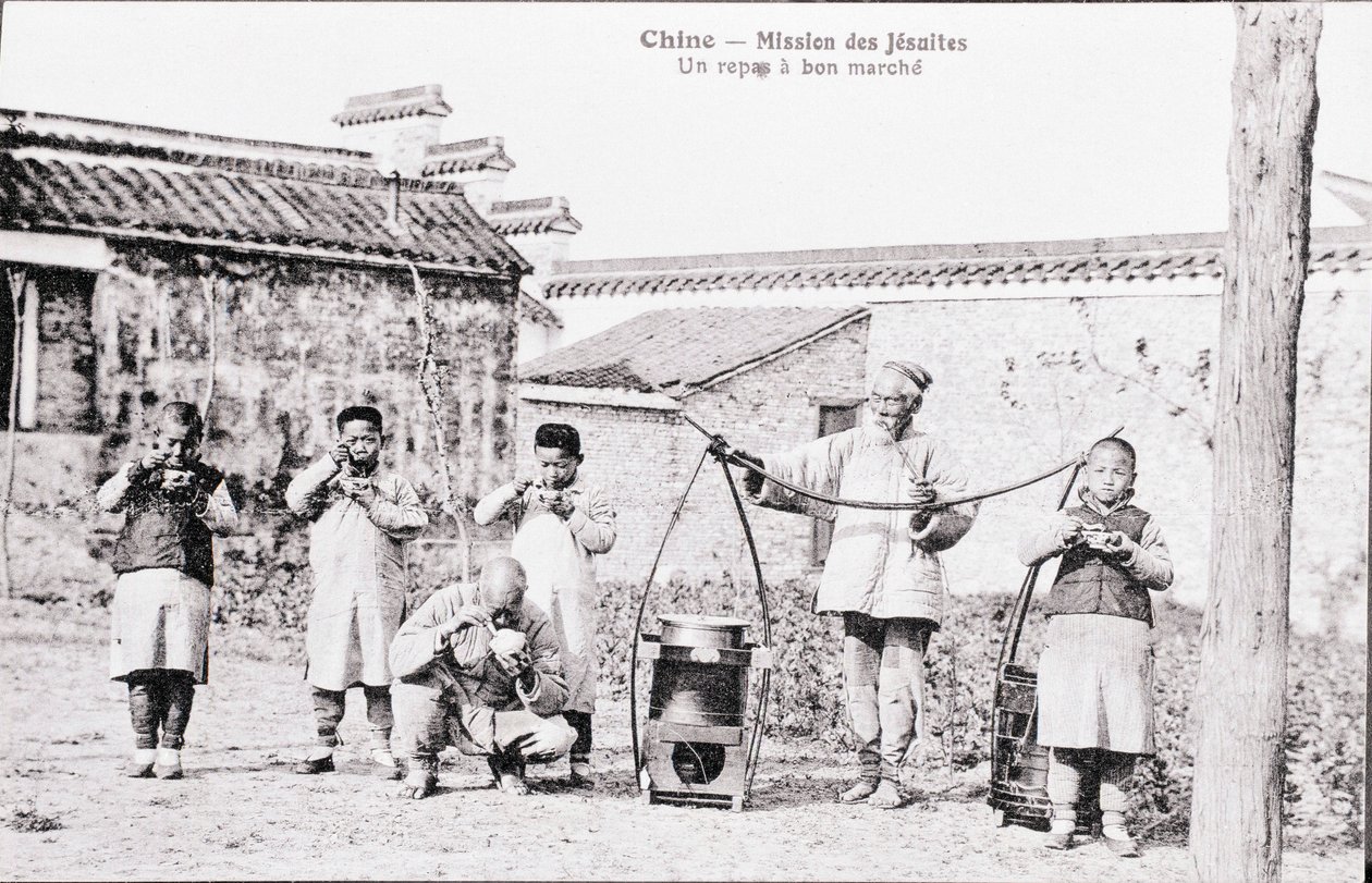 Missão jesuíta que fornece refeições baratas na China Fotografia do início do século XX - Colecção privada de Anonymous Anonymous