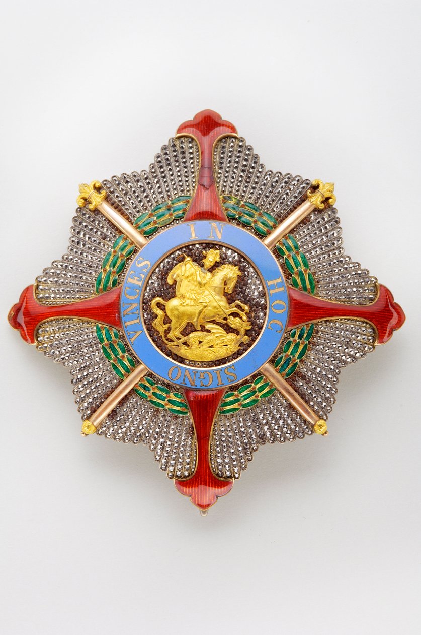 Reino das Duas Sicílias - Casa Real das Duas Sicílias: placa da Ordem de São Jorge da Reunião - Modelo para o Grande Mestre - início do século XIX - Ouro, prata, marcasite e emal - D 8,5 cm; peso 80 g - Colecção privada de Anonymous Anonymous