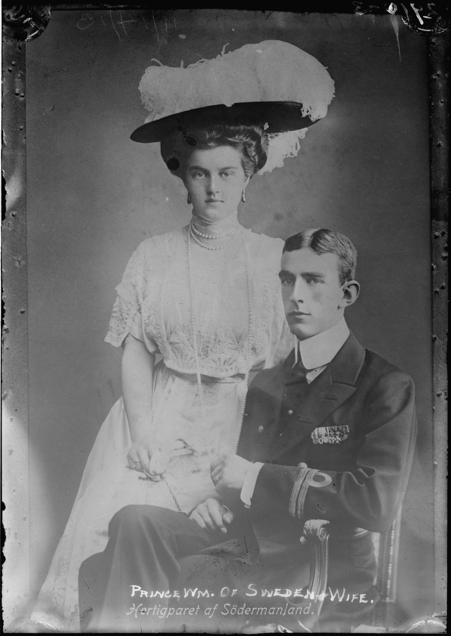 La grande duquesa Marie Pavlovna Romanova (1890-1958) e o príncipe Guillaume de Suede (1884-1965) - Grã-Duquesa Maria Pavlovna e o príncipe Wilhelm, Duque de Soedermanland - Anónimo. Fotografia, c. 1910. Coleção Particular de Anonymous Anonymous