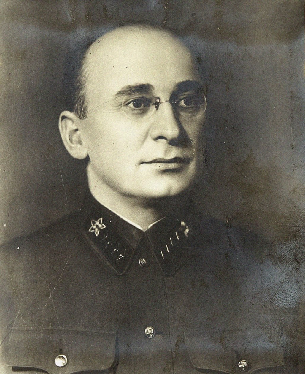 Lavrenti Beria - Lavrentiy Pavlovich Beria - Anônimo. Fotografia de Anonymous Anonymous