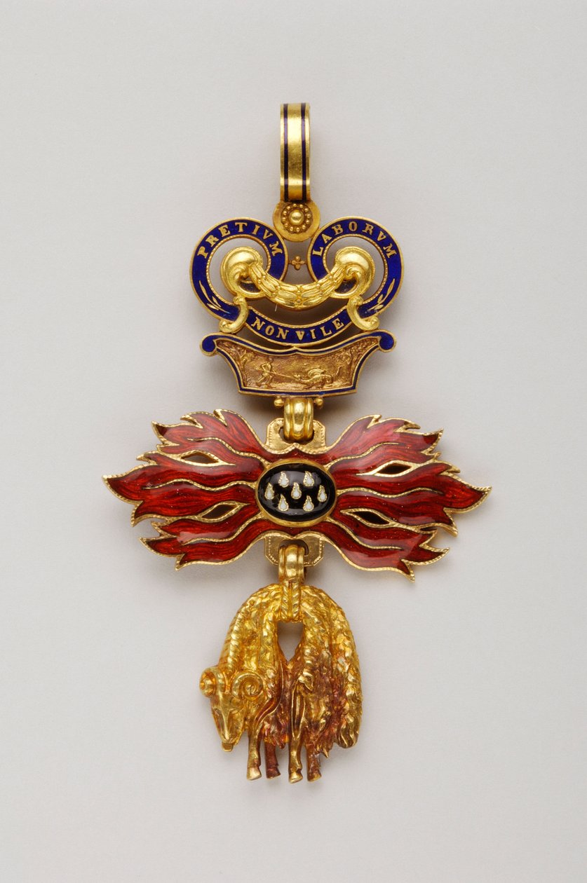 Ordem do Velo de Ouro: Velo de Ouro Austríaco - Distintivo reduzido - 1850-1900 - Ouro e emalhados - H 6,2 cm; W 4,1 cm; Peso: 20 g - Colecção privada de Anonymous Anonymous