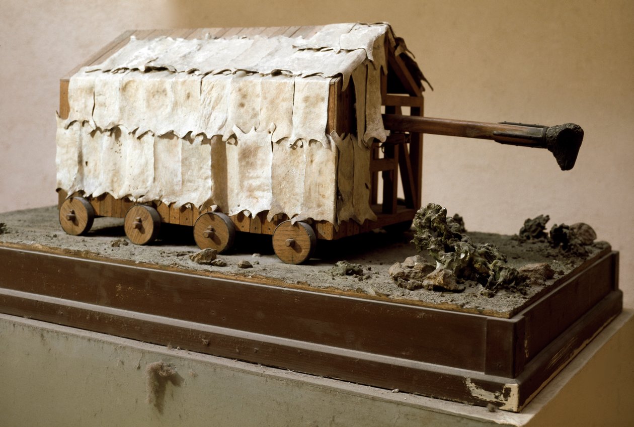 Reconstrução de um campanário, uma máquina de guerra de origem cartaginesa e depois adotada pelos legionários romanos. Roma Museo della Civilta Romana de Anonymous Anonymous
