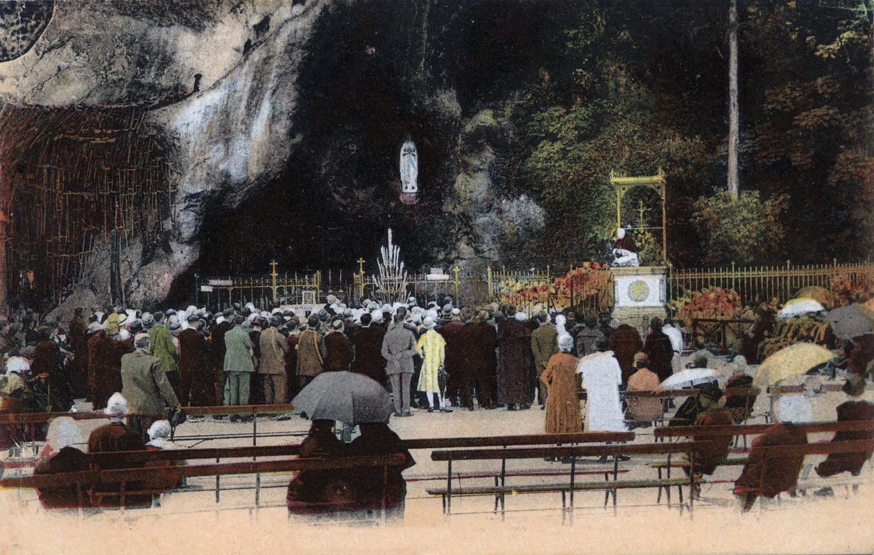 A caverna em Lourdes - Pirinéus de Hautes (65) por volta de 1900. de Anonymous Anonymous