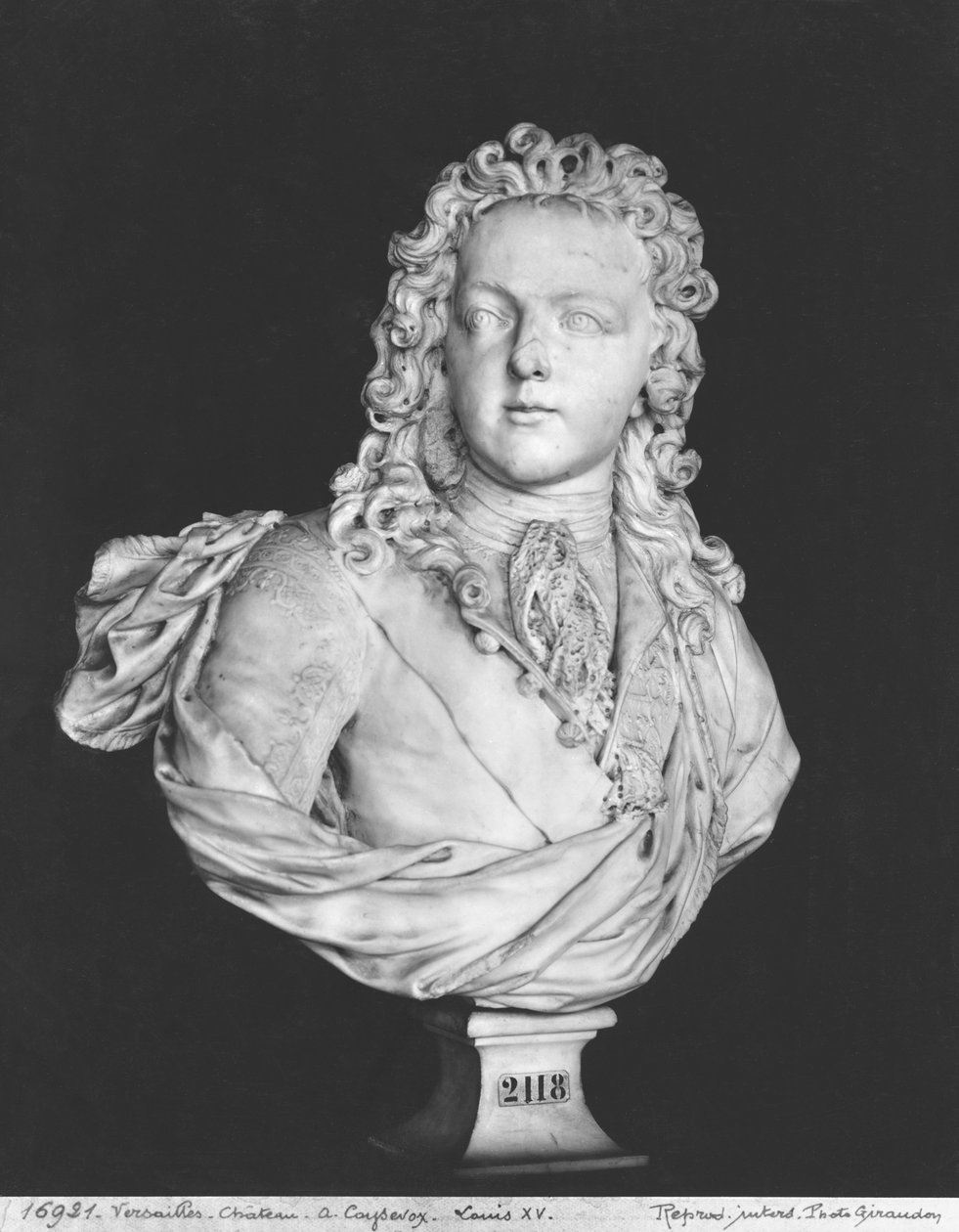 Busto de Luís XV (1710-74) 1719 (mármore) de Antoine Coysevox