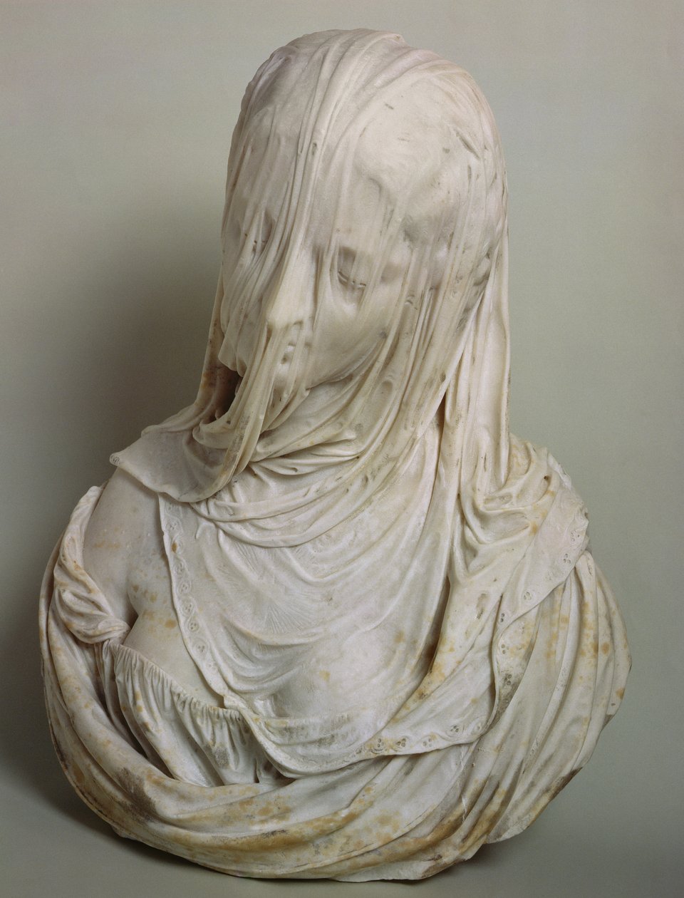 Garota velada (mármore) de Antonio Corradini