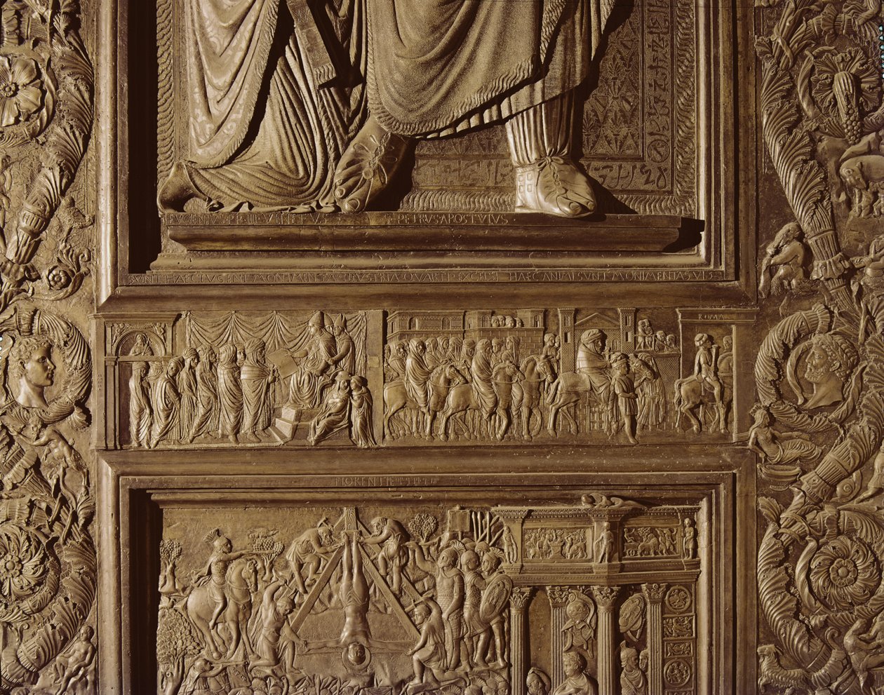 Detalhe da porta central da basílica, decorada 1439-45 (bronze) (ver também 247330-247337) de Antonio Filarete