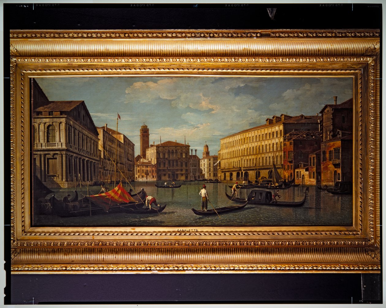 Vista do canal de Antonio (studio of) Canaletto
