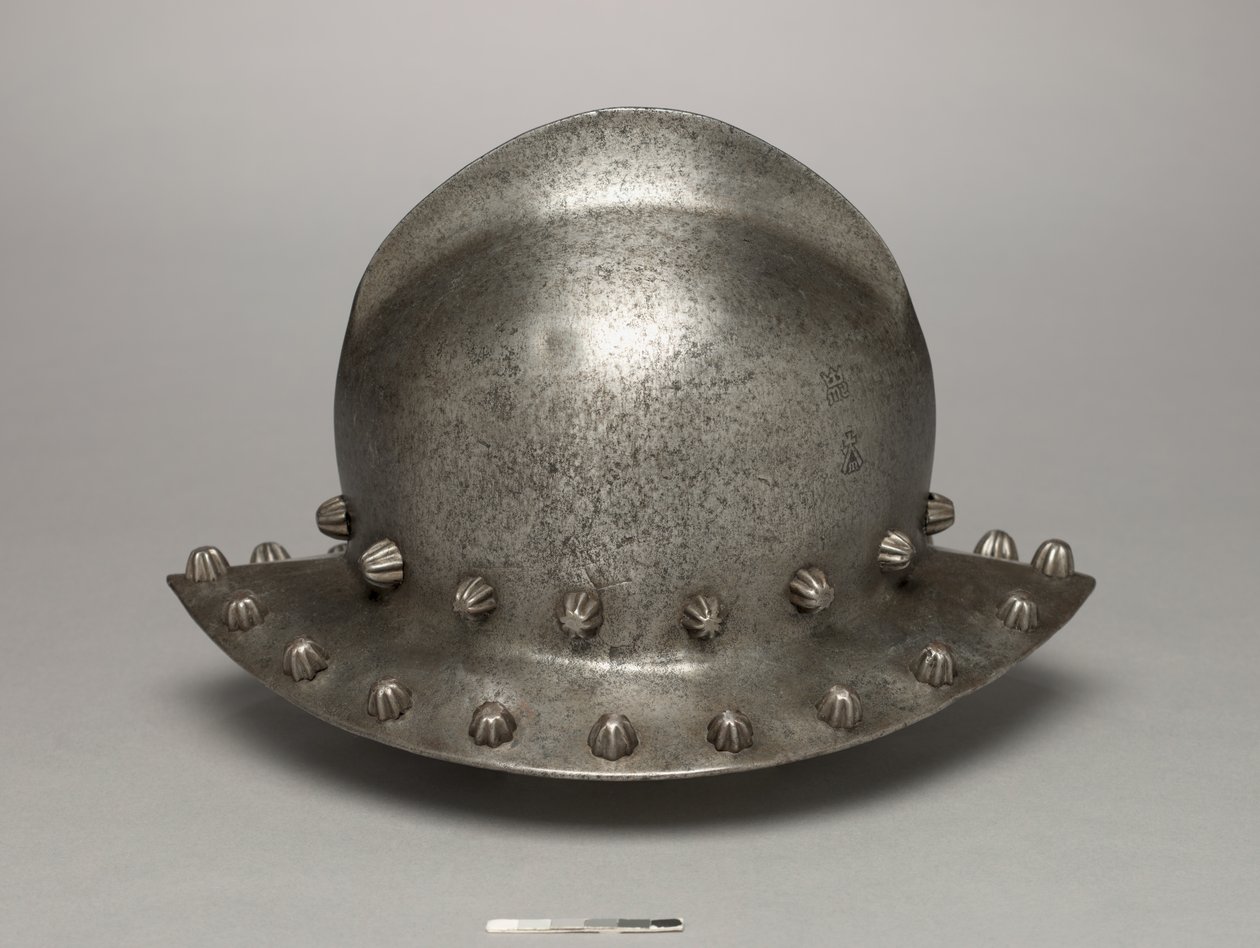 Chapéu de guerra, ou chapéu de chaleira, c.1475-1500 (aço) de Antonio (workshop of) Missaglia