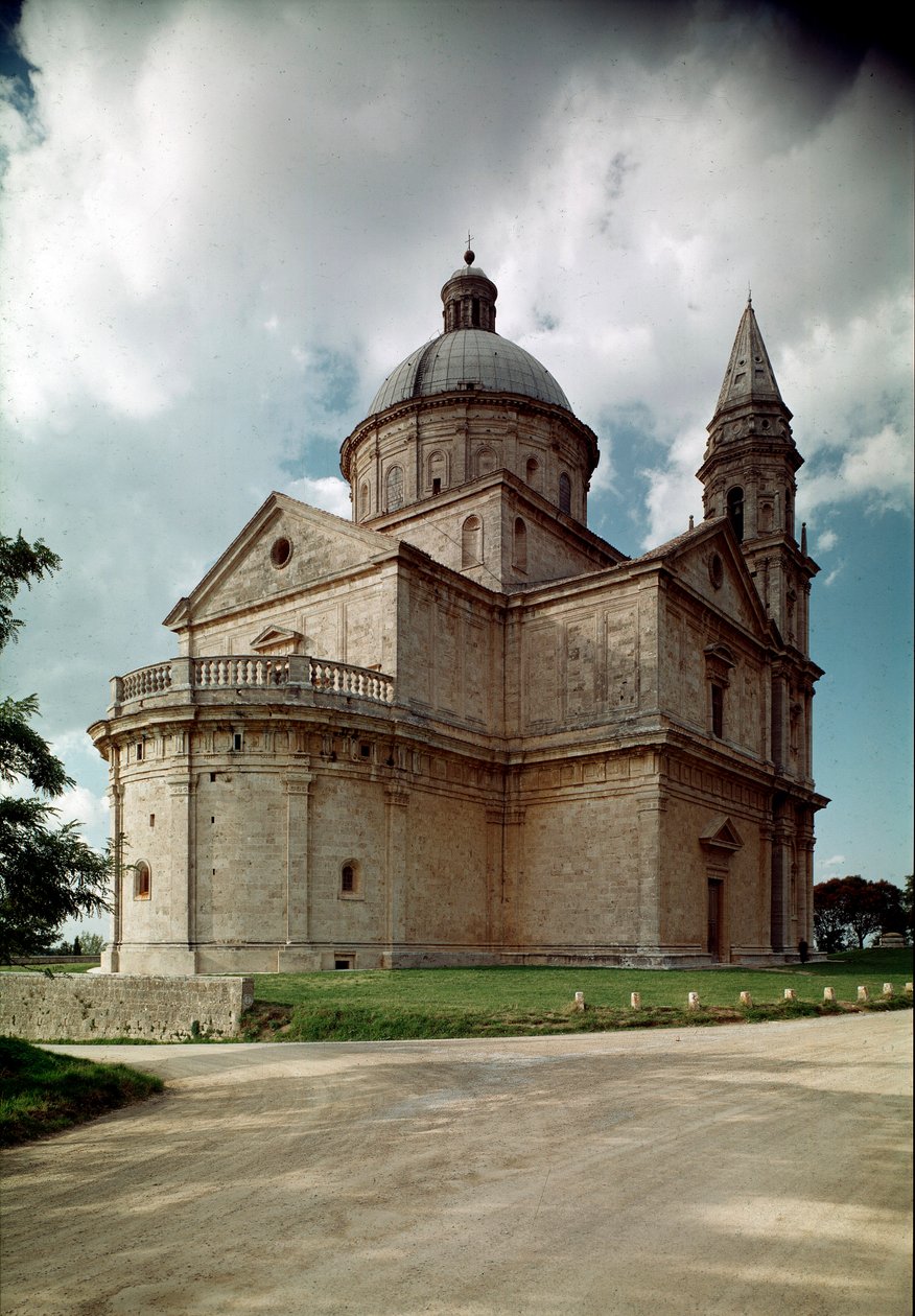 Vista da igreja de San Biagio feita pelo arquitecto Antonio da Sangallo o primeiro (1453-1534) 1518-1545 Montepulciano, Toscana. Itália de Antonio da the elder Sangallo